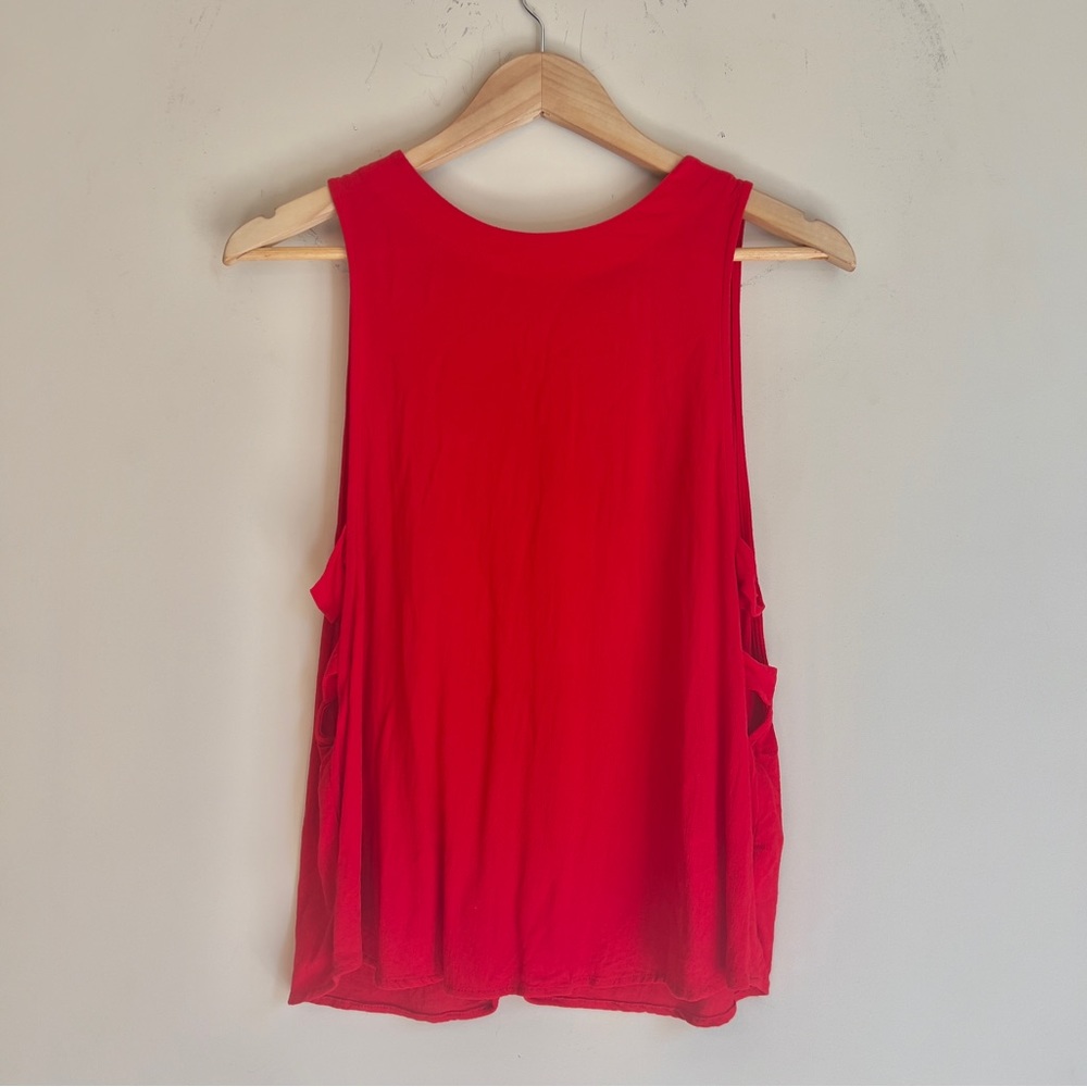 ASTR Red Cutout Tank